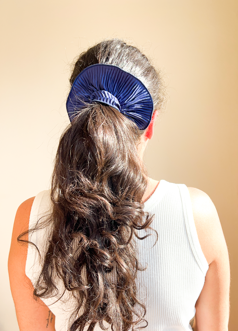 Elástico de cabelo scrunchie plissado azul
