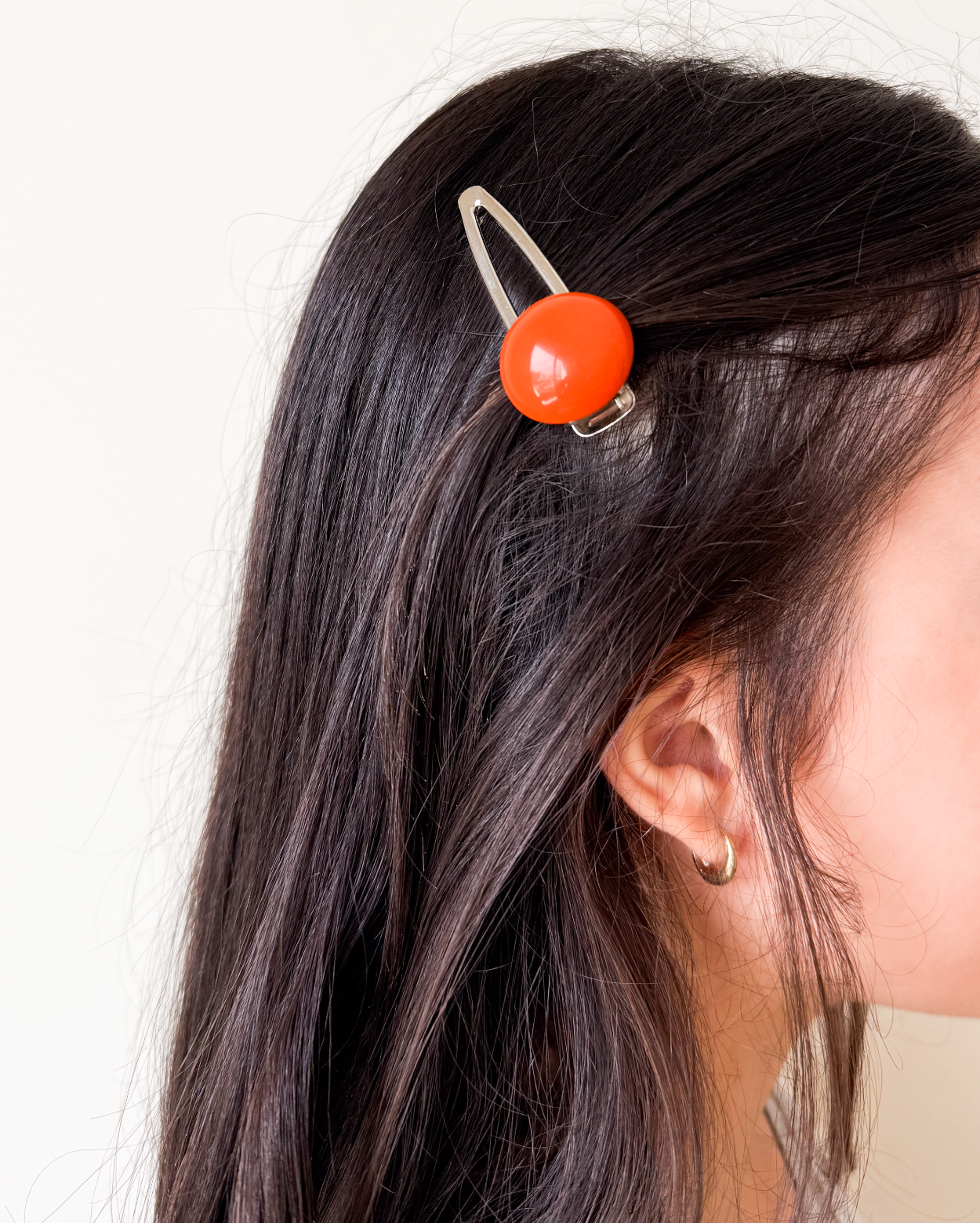 Presilha de cabelo vazada chiclete laranja