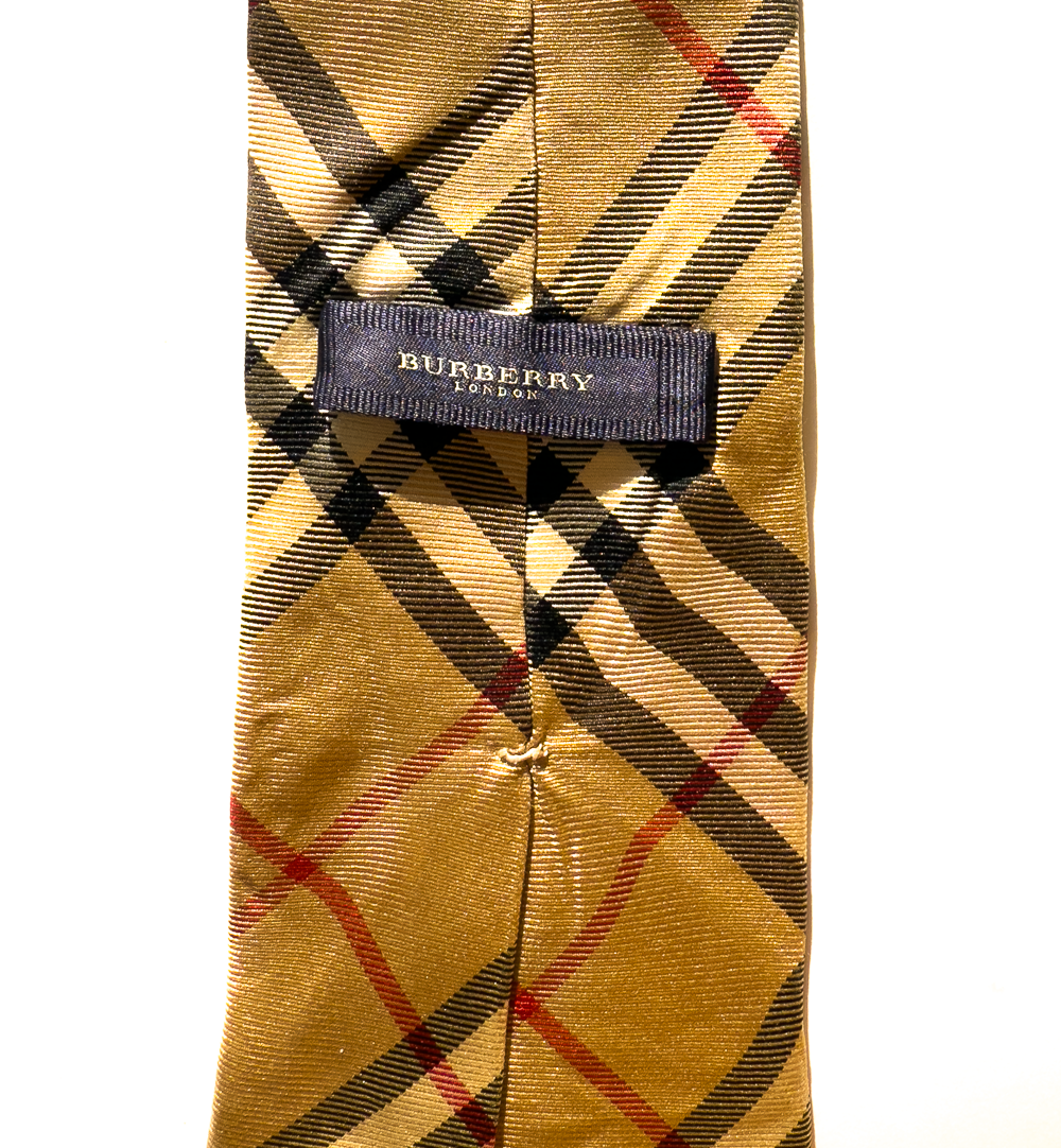 Gravata vintage com fivela de metal dourada #12