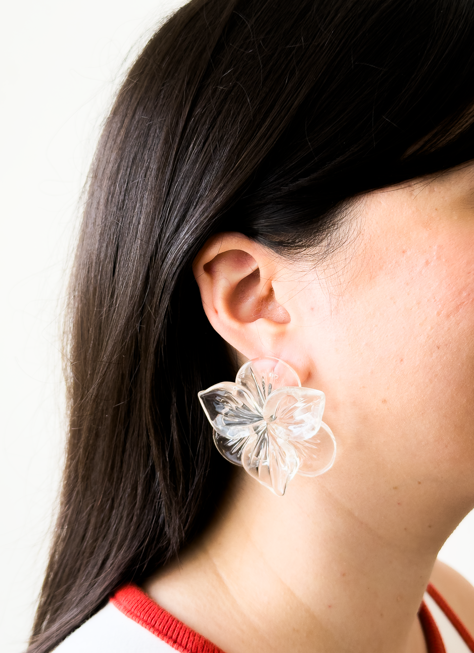 Brinco Floral resina transparente