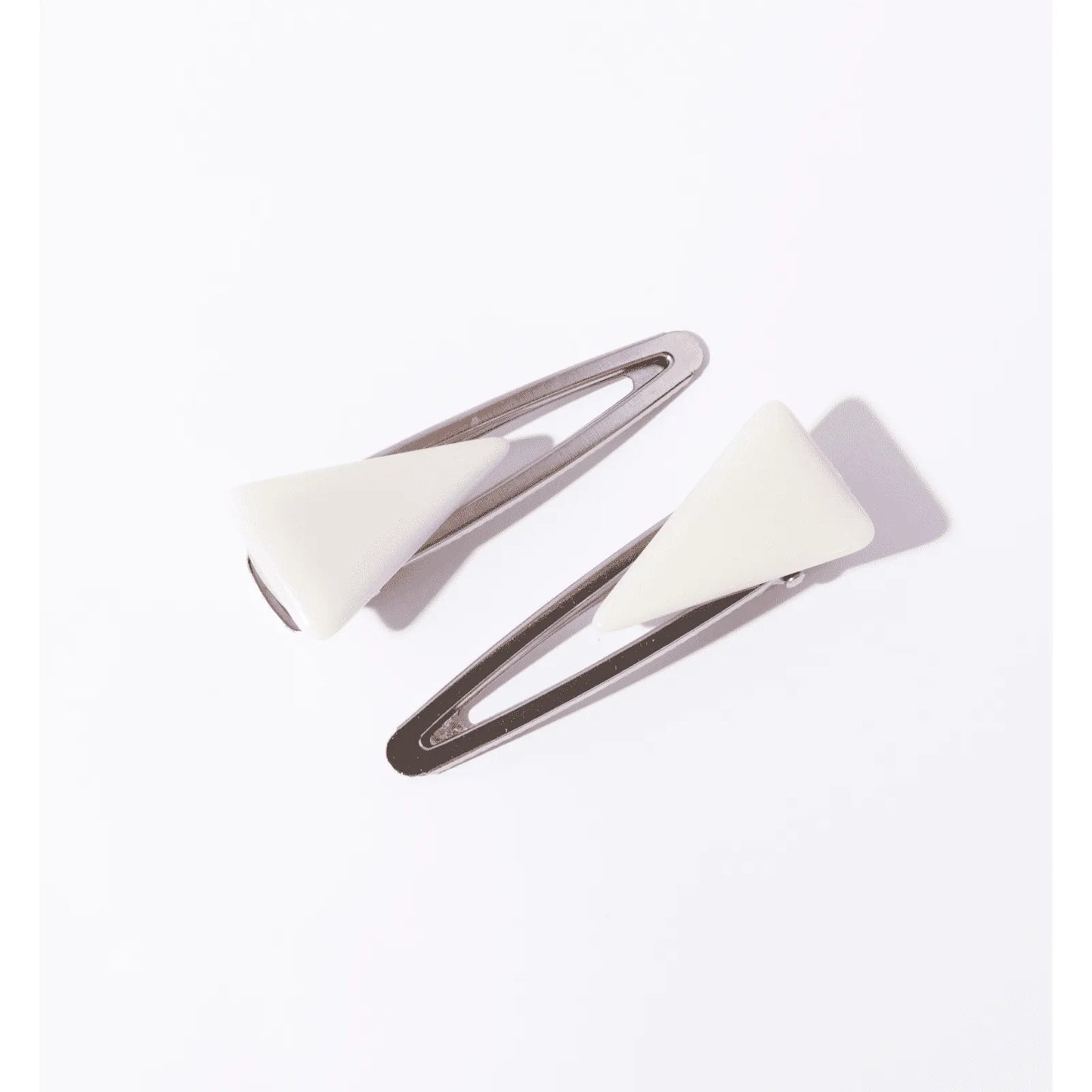 Presilha de cabelo vazada triangulo branco (2 und.)