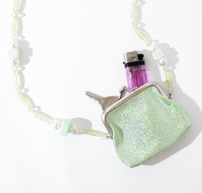 Bolsa mini porta isqueiro verde holográfica