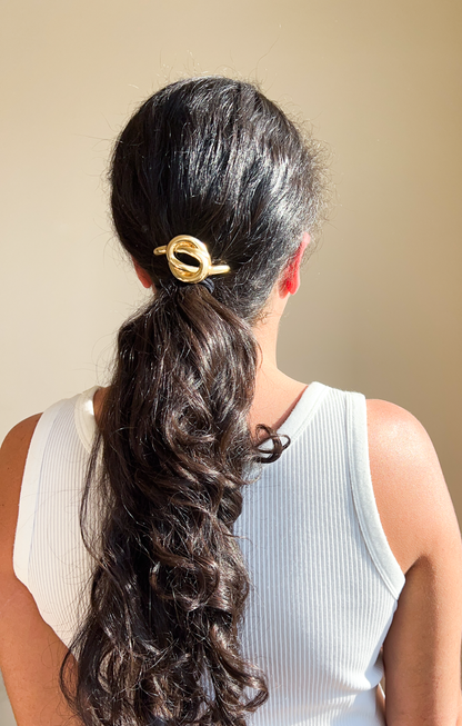Elástico de cabelo nó dourado