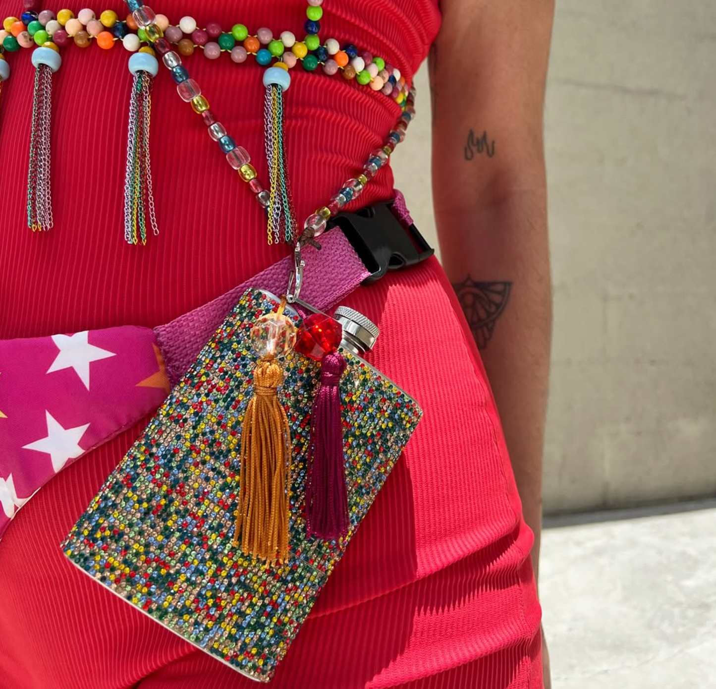 Cantil strass colorido pra brilhar