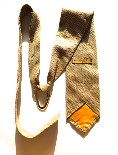 Gravata vintage com fivela de metal dourado #6