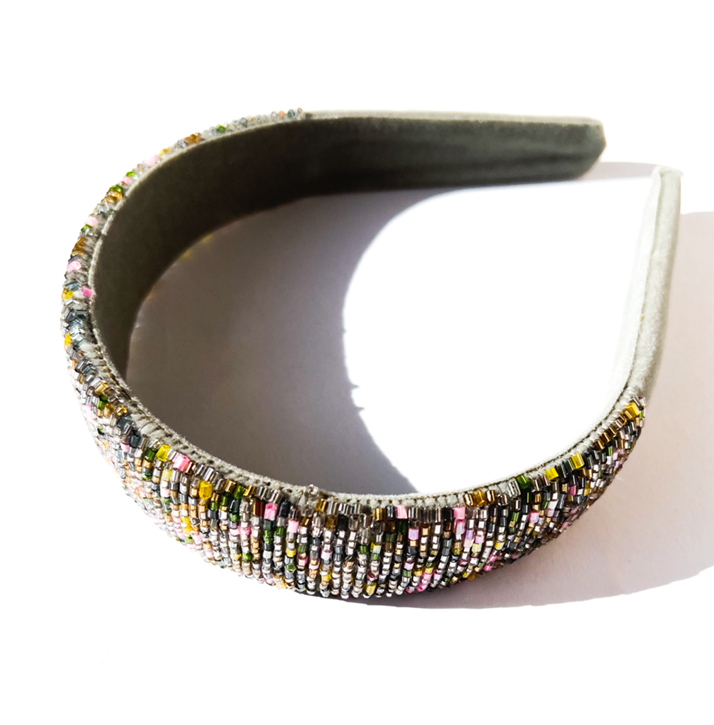 Tiara de cabelo bordada cinza